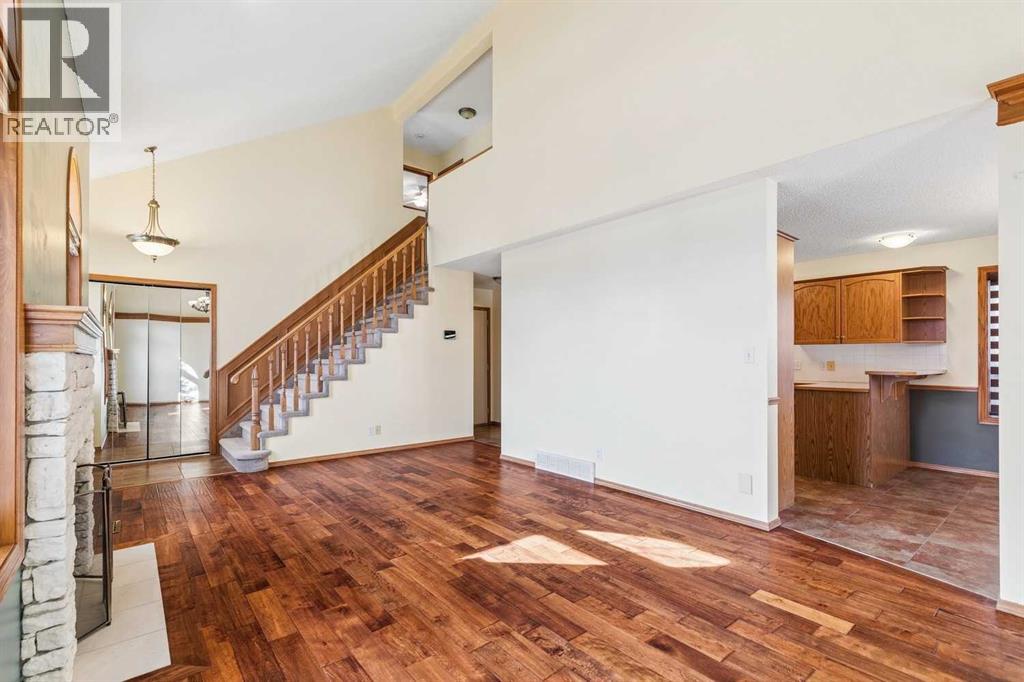 106 Hawkland Place NW, Calgary — photo 9