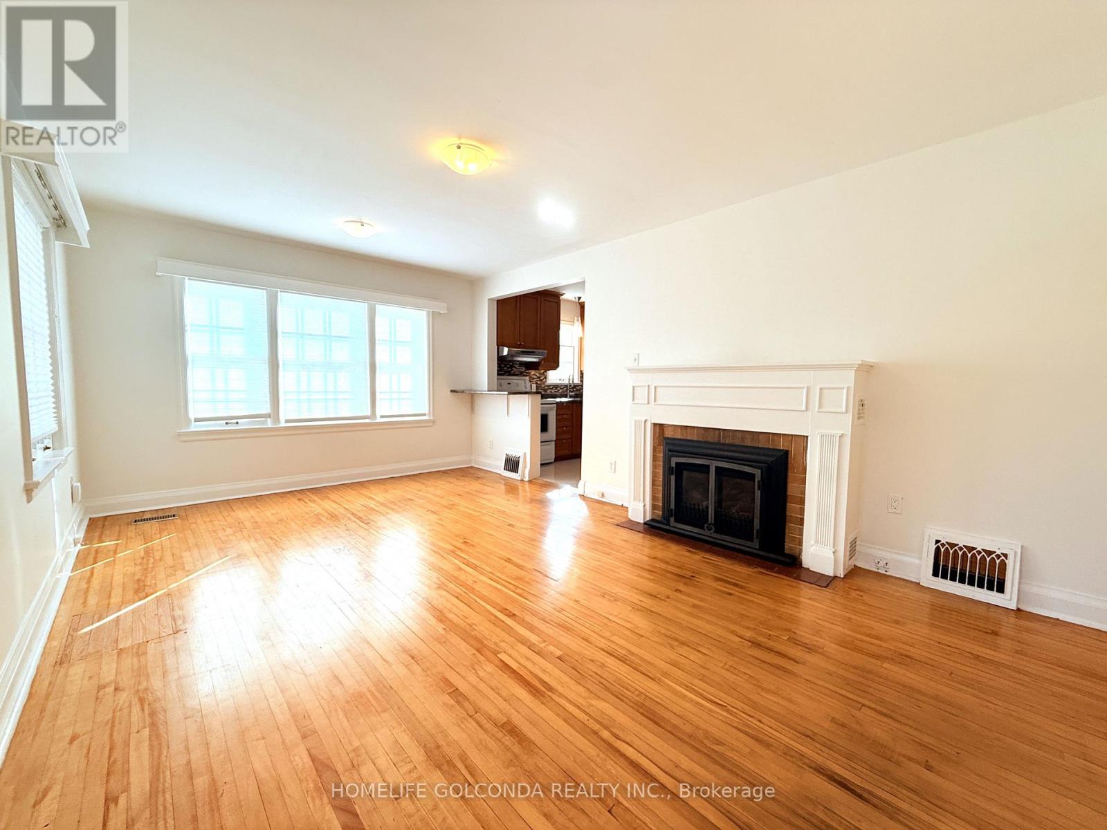 84 MAIN UNIONVILLE STREET, Markham (Unionville) — photo 4