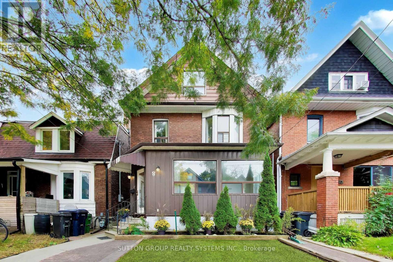 8 Alhambra Avenue, Toronto, ON photo 2