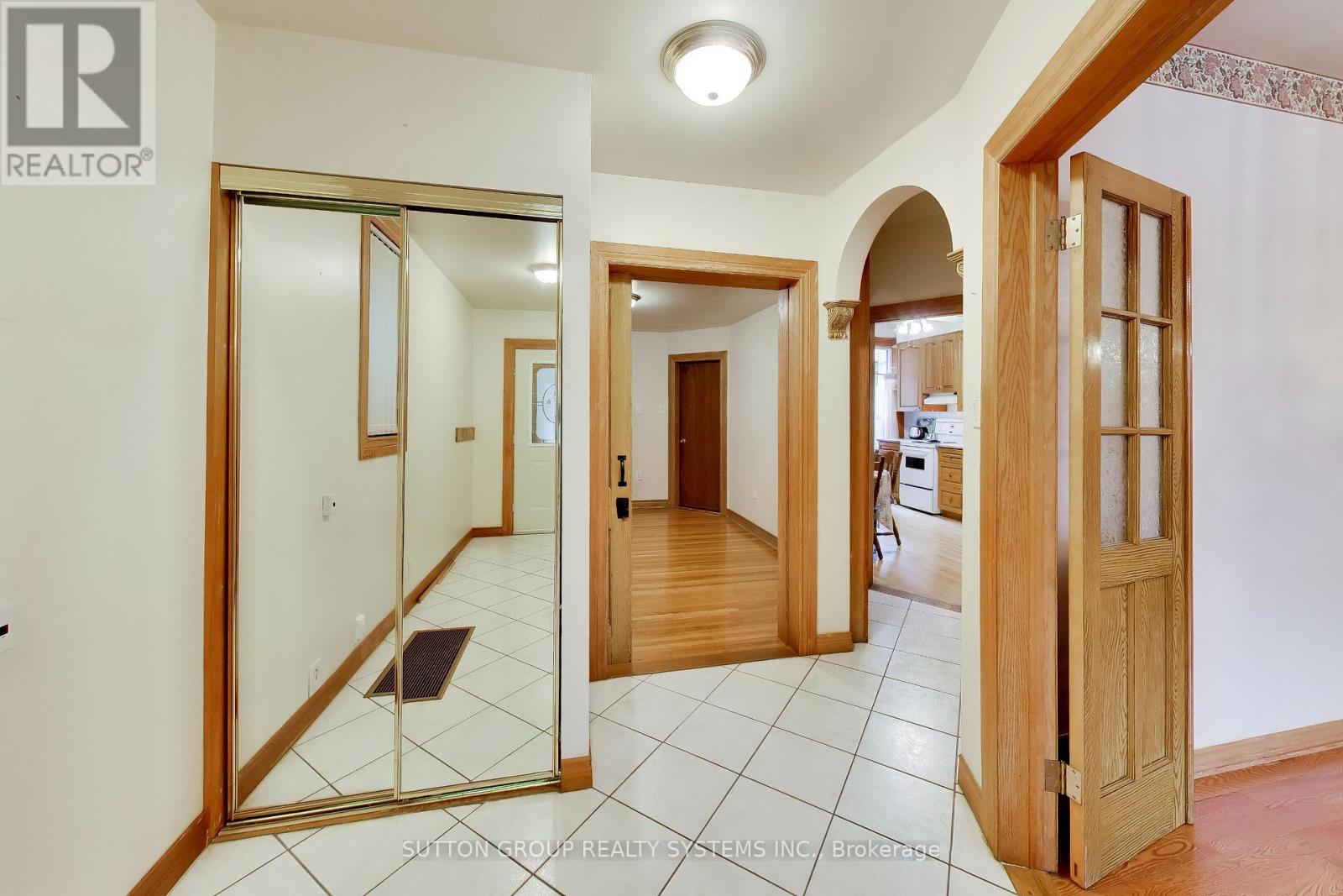 8 Alhambra Avenue, Toronto, ON photo 7