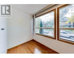 Kitchen - 8 Alhambra Avenue, Toronto, ON M6R2S3 Photo 11
