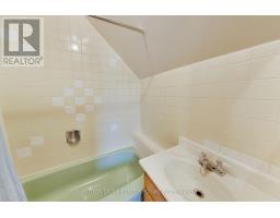 8 Alhambra Avenue, Toronto, ON M6R2S3 Photo 33
