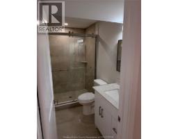 3pc Bathroom - 636 Eugenie Street East, Windsor, ON N8X2Y4 Photo 8