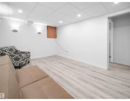 Primary Bedroom - 140 Callingwood Pl Nw, Edmonton, AB T5T2C6 Photo 6