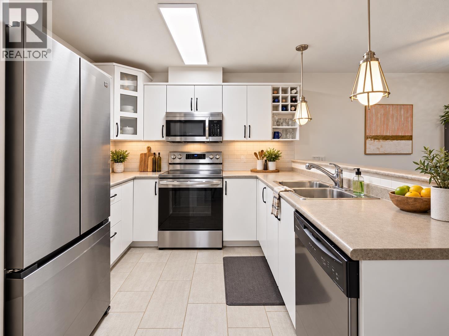 Photo of 213 3142 ST JOHNS STREET 4