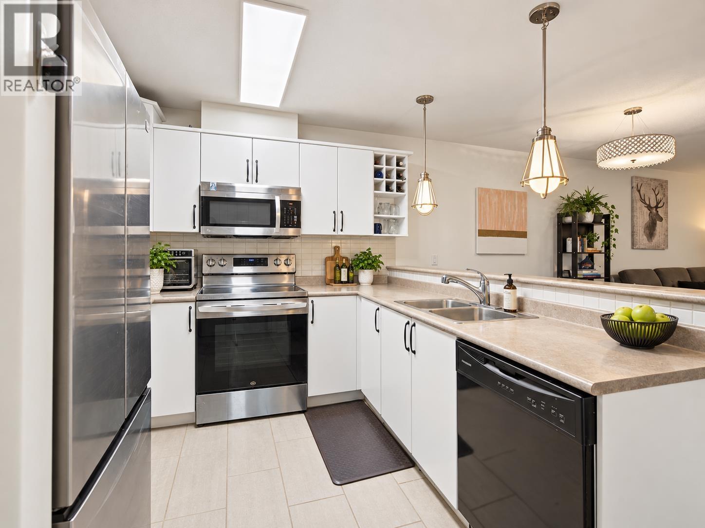 Photo of 213 3142 ST JOHNS STREET 5