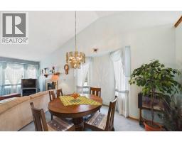 Breakfast - 183 Doran Crescent, Red Deer, AB T4R2K3 Photo 9