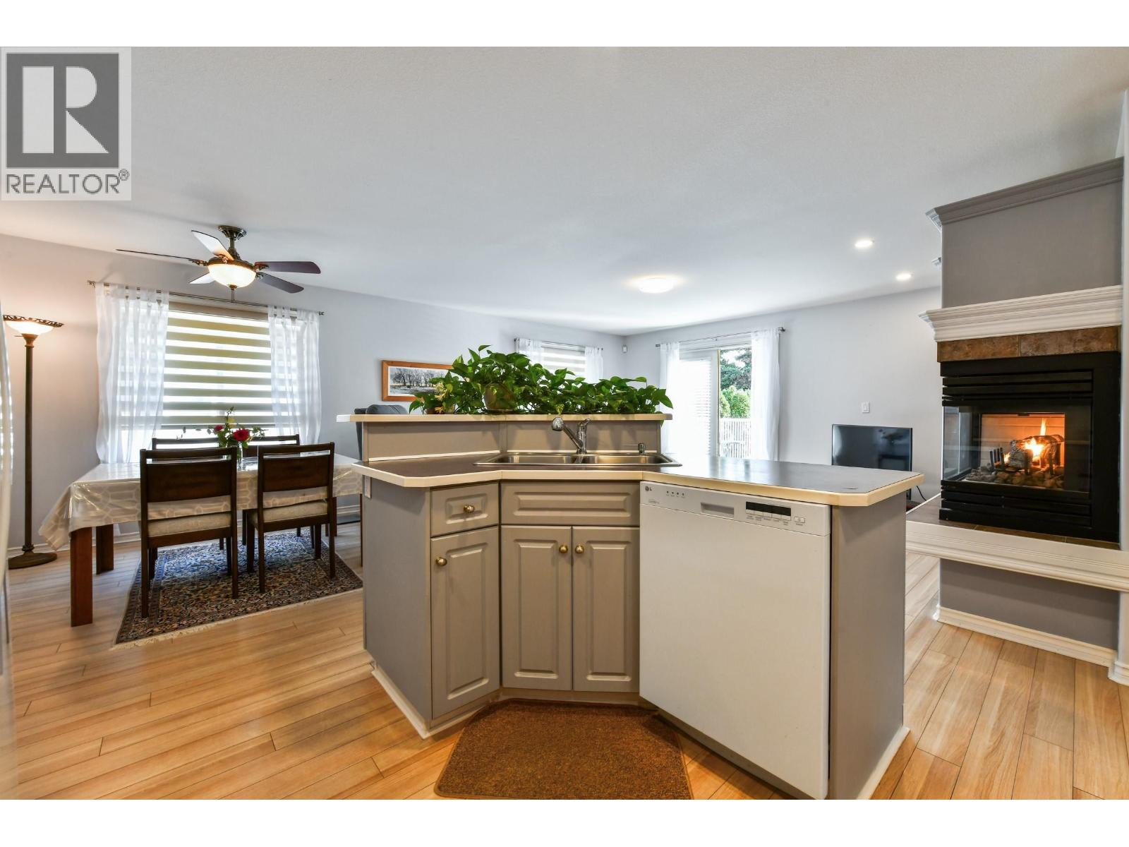 Photo of 20130 TELEP AVENUE 7