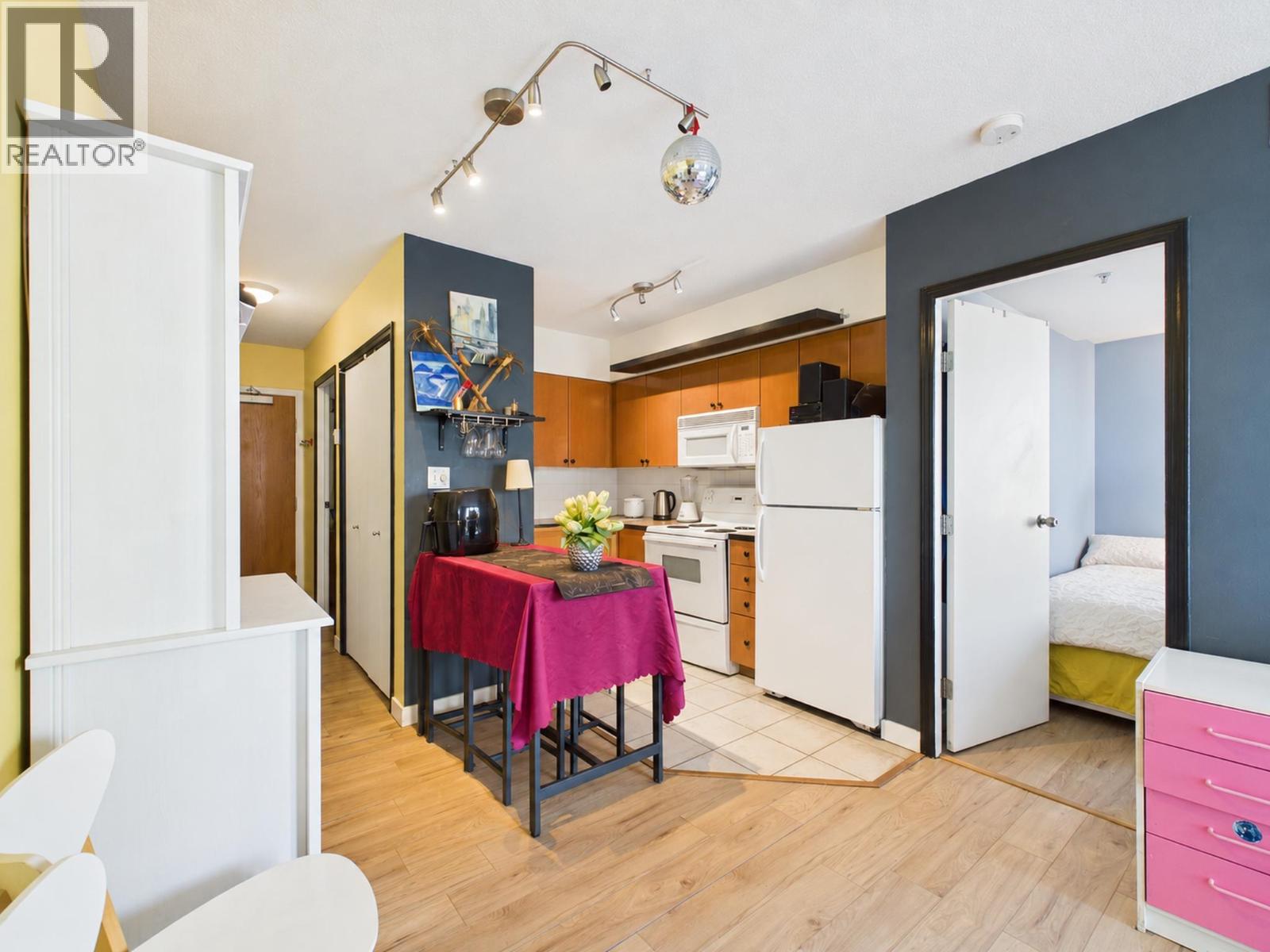 Photo of 903 5911 ALDERBRIDGE WAY 11