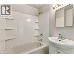 139 Grand River Avenue Unit# Lower, Brantford, ON N3T4X5 Photo 8