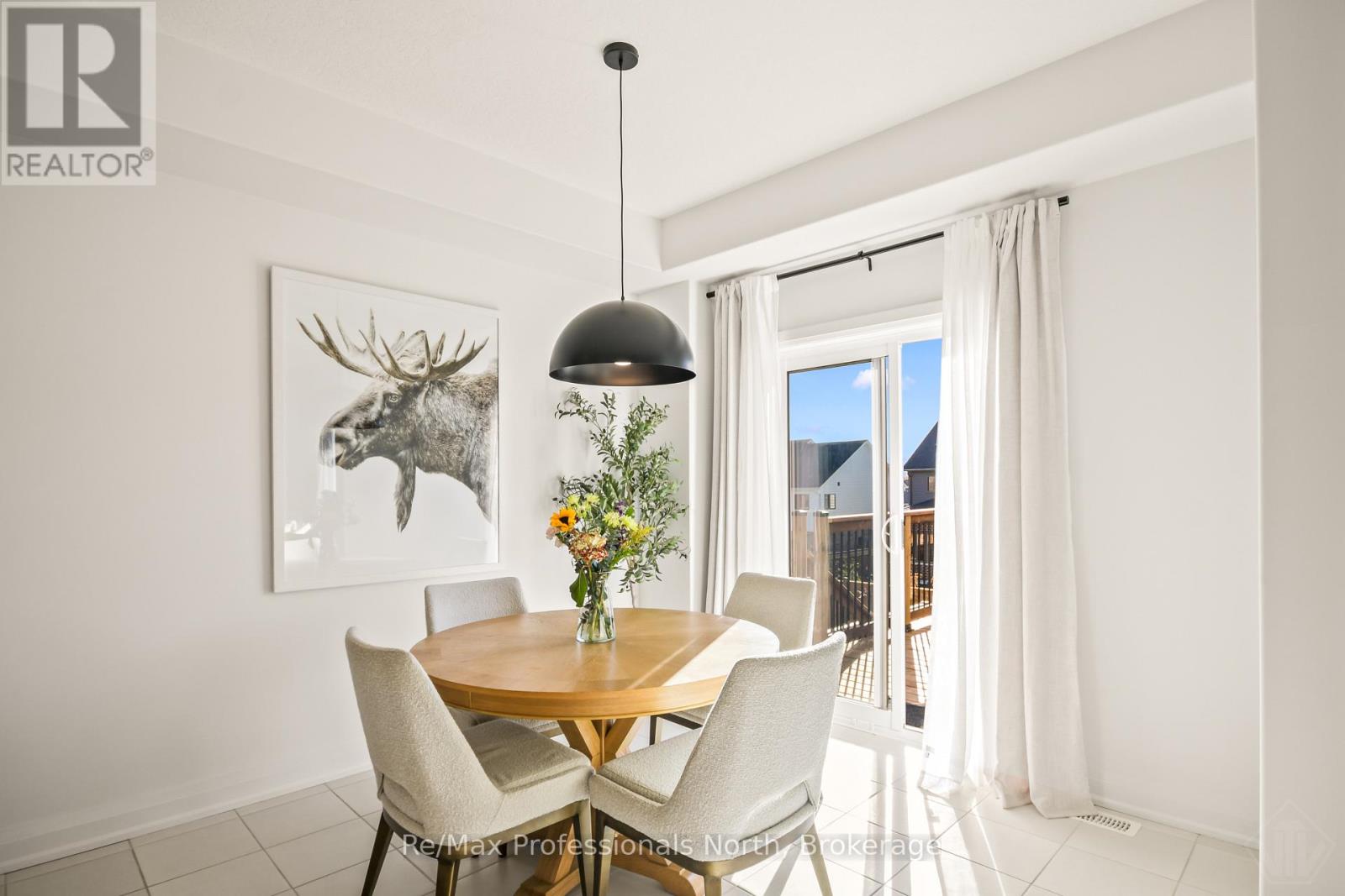 35 WOODSTREAM DRIVE - 11