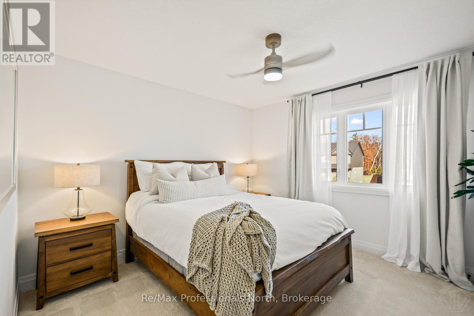 35 WOODSTREAM DRIVE - 26