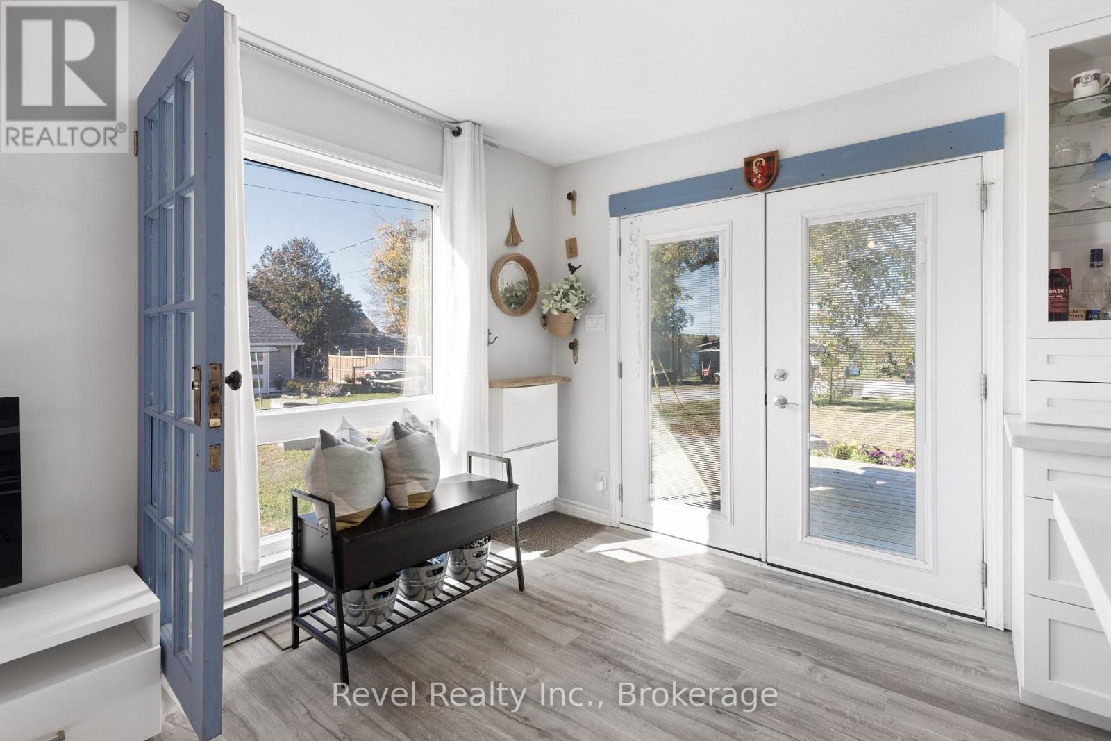 14 Third Street, Kawartha Lakes, ON photo 4