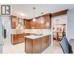 28 Bridlewood E Bridlewood Drive, Guelph, ON N1G4B2 Photo 10