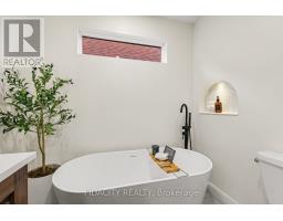 96 Beech Street, Ottawa, ON K1S3J8 Photo 14