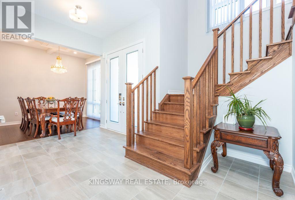 33 Edgar Avenue, Essa, ON photo 2