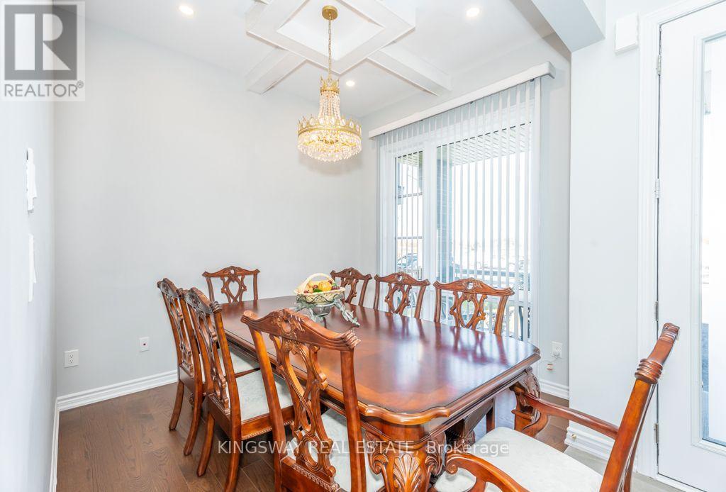 33 Edgar Avenue, Essa, ON photo 4