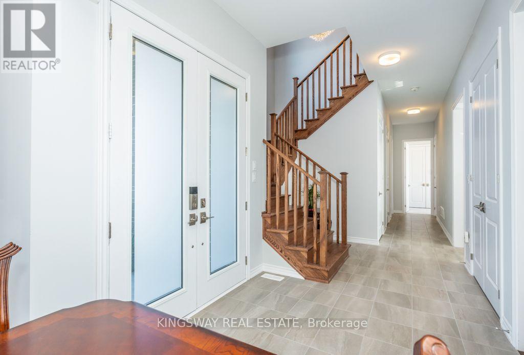 33 Edgar Avenue, Essa, ON photo 5