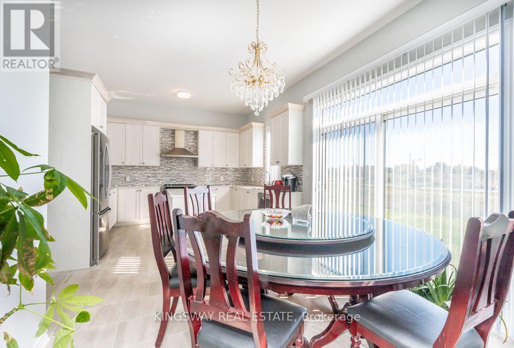 33 Edgar Avenue, Essa, ON photo 9