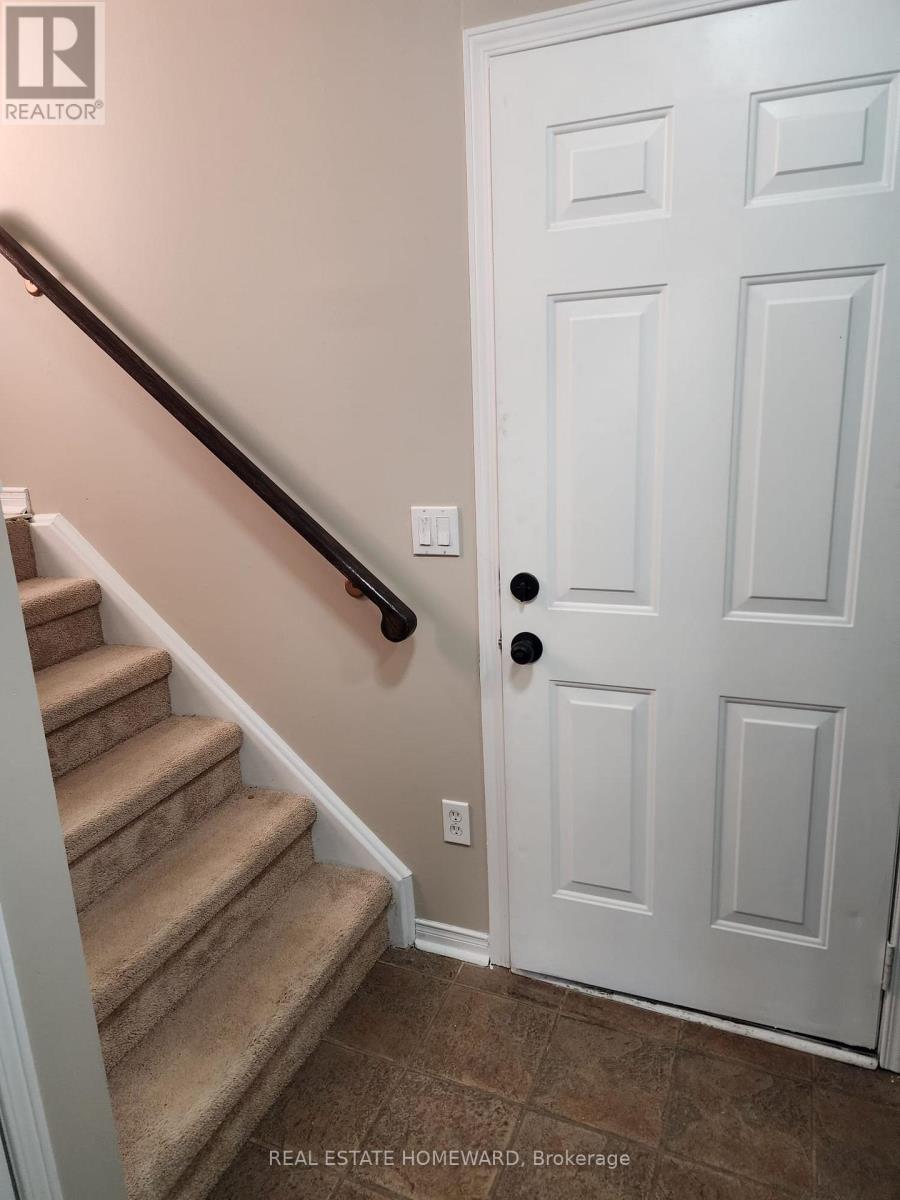 63 Millcliff Circle, Aurora, ON photo 10