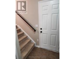 Bedroom 3 - 63 Millcliff Circle, Aurora, ON L4G7N9 Photo 10