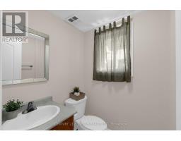 Kitchen - 68 Brucker Road, Barrie, ON L4N8H9 Photo 6