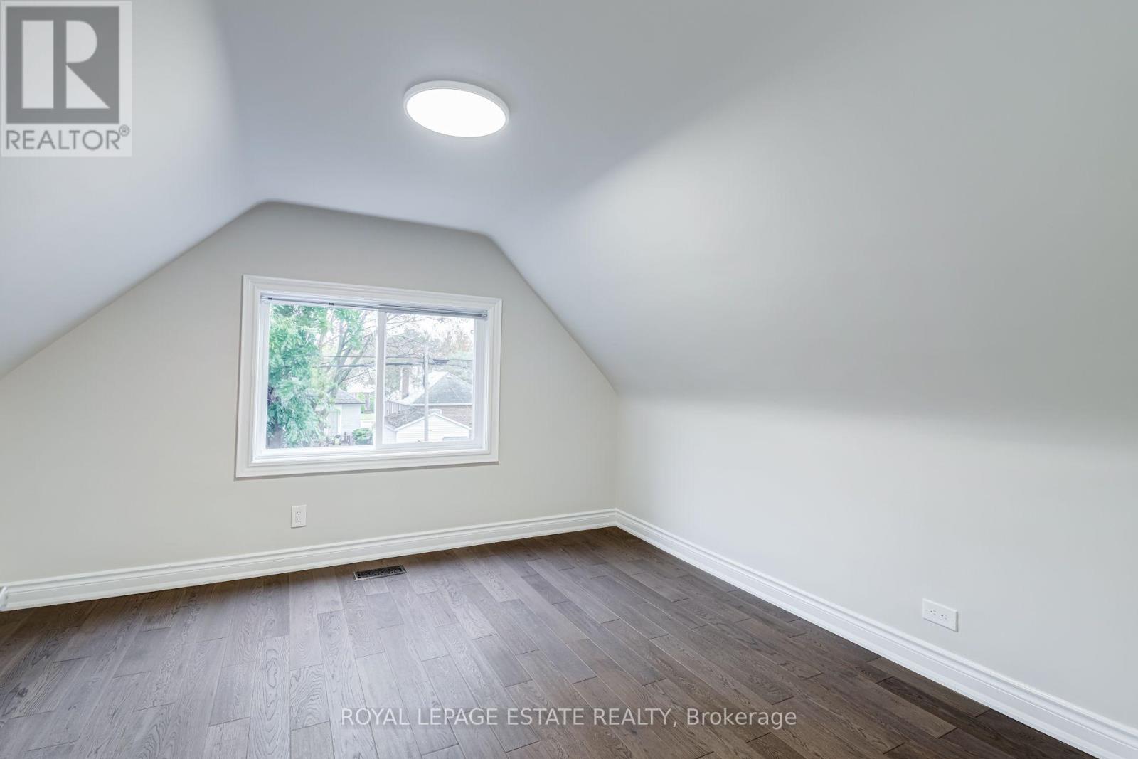 12 NORLONG BOULEVARD - 24
