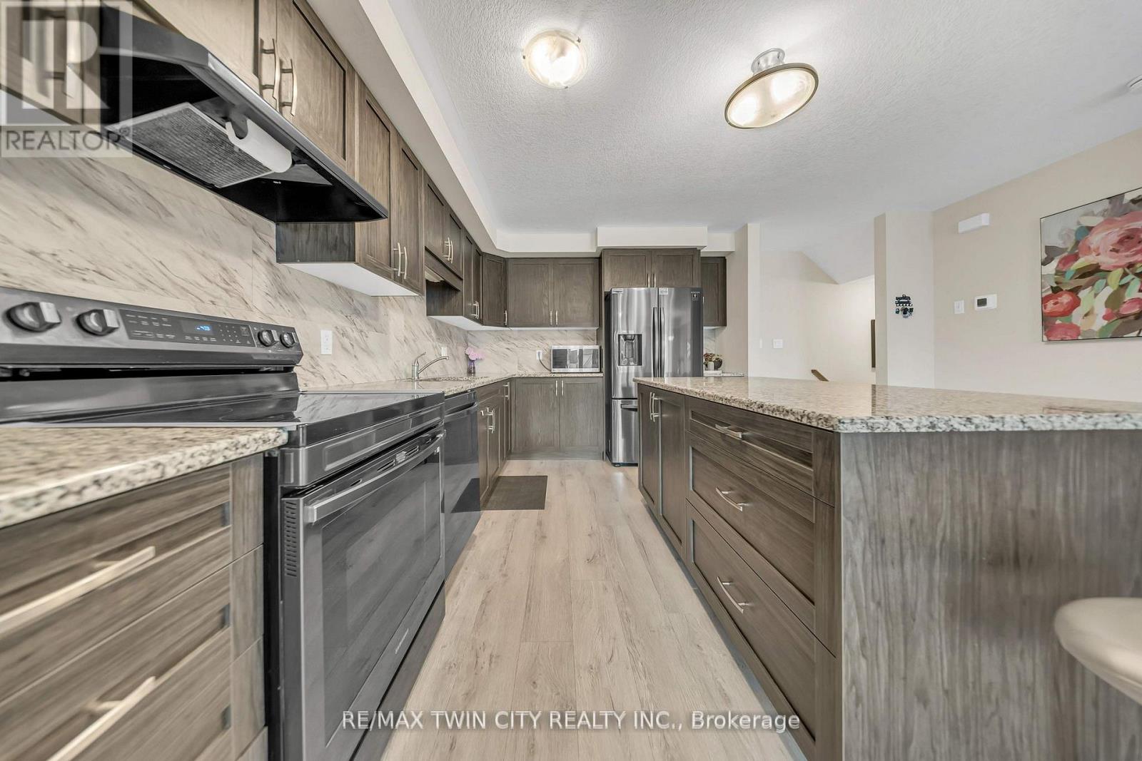 23 Valencia Avenue, Kitchener, ON photo 15