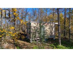 635 Miner's Point Rd, Rr3 Road, Tay Valley, ON K7H3C5 Photo 13