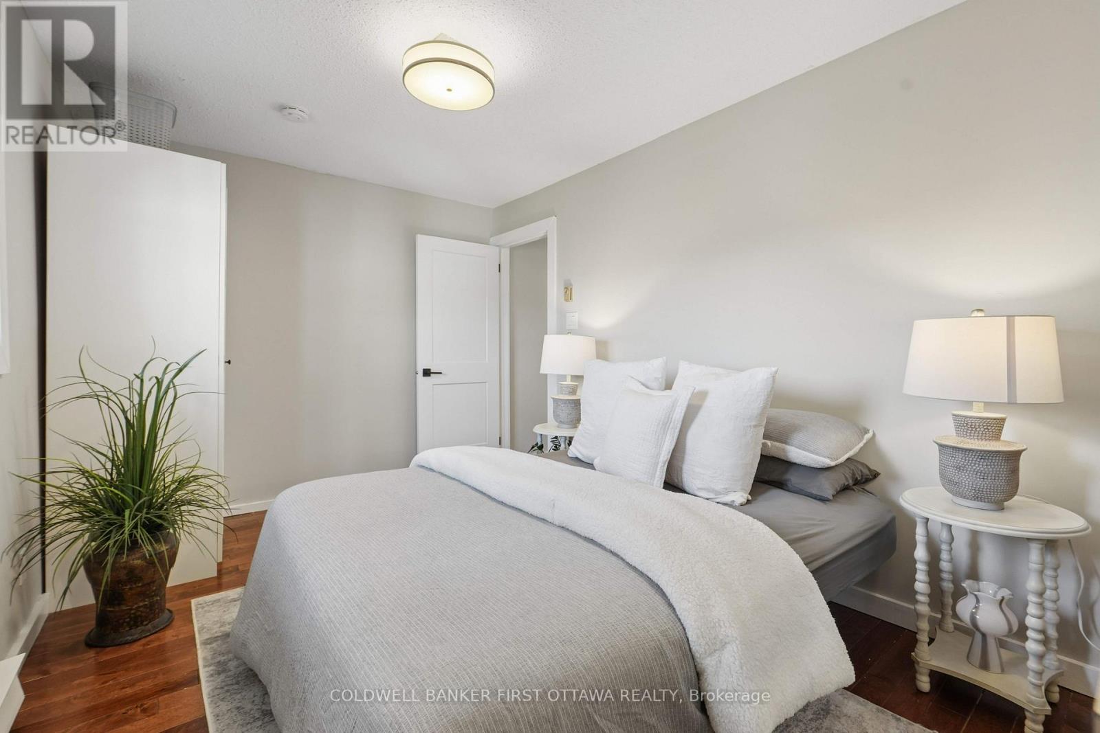 Condos for Sale in Ottawa – 54 – 109 HAXBY PRIVATE, Ottawa – By Peter Sagos - Image 33