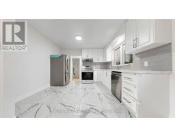 52 Dukinfield Crescent, Toronto, ON M3A2S1 Photo 12