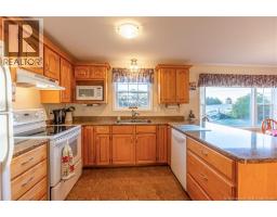 50 Charles Street, Sackville, NB E4L3S6 Photo 14