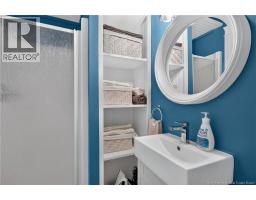 2nd Floor Bathroom