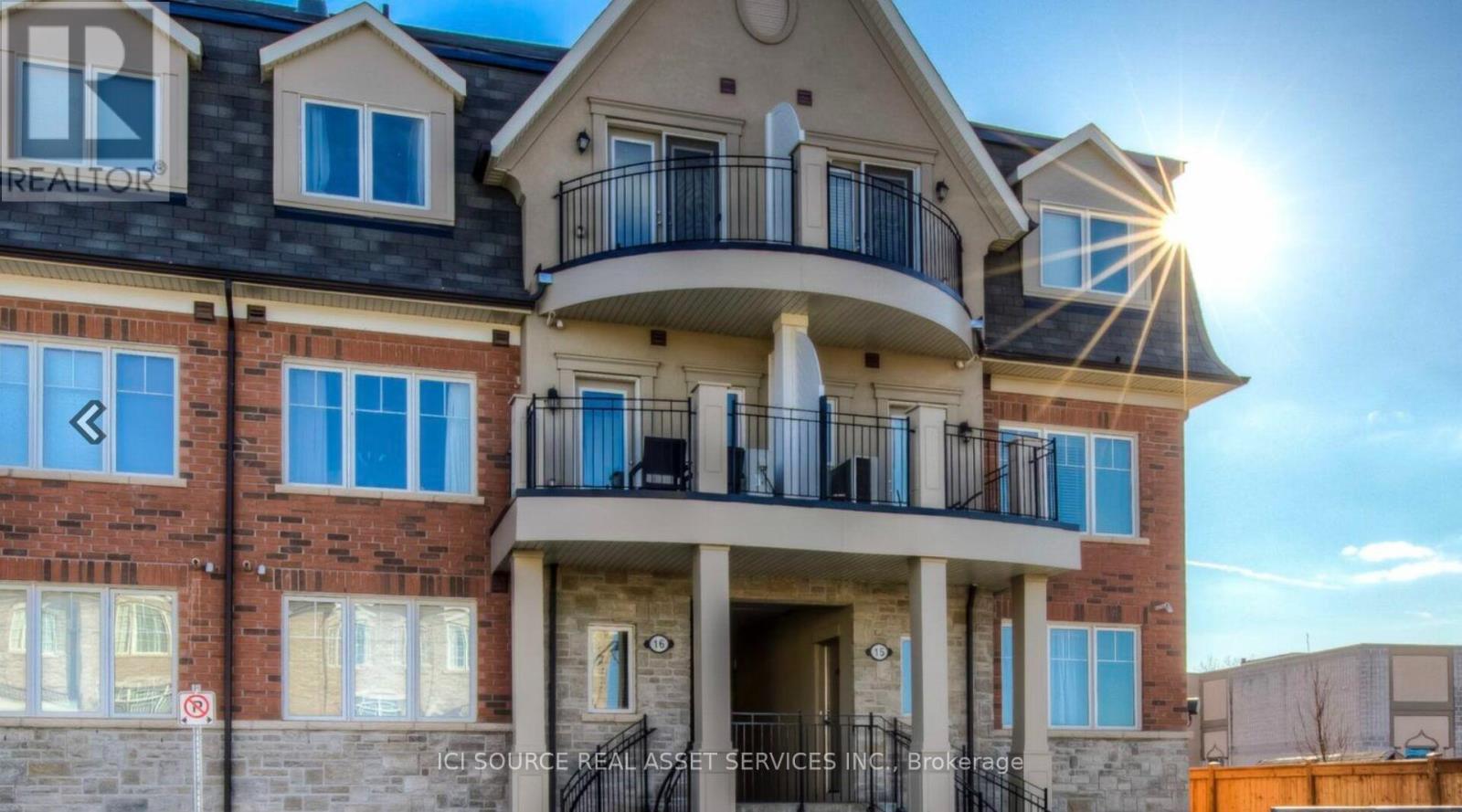 1501- 2420 Baronwood Drive, Oakville, ON photo 1