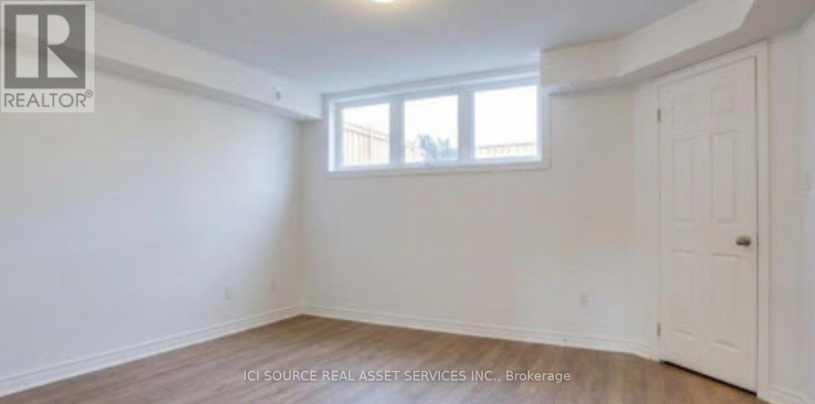 1501- 2420 Baronwood Drive, Oakville, ON photo 5