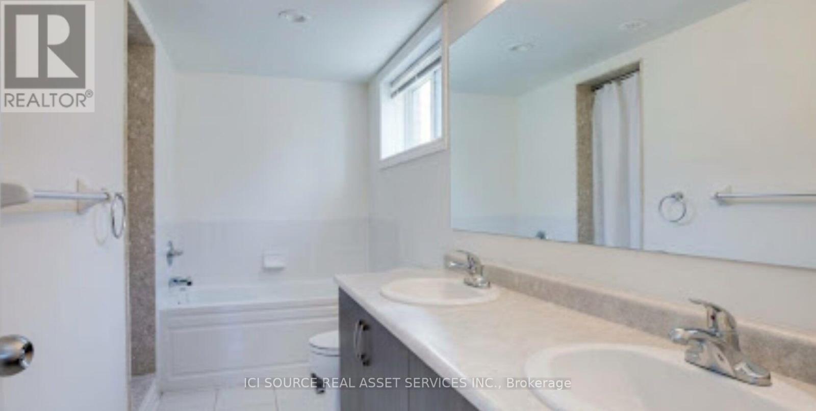1501- 2420 Baronwood Drive, Oakville, ON photo 6