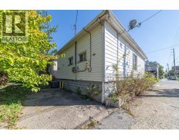 156 Erie Street, Windsor, ON N9A3W8 Photo 17