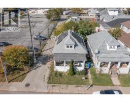 156 Erie Street, Windsor, ON N9A3W8 Photo 32