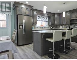 898 Oceanview Drive thumbnail 11