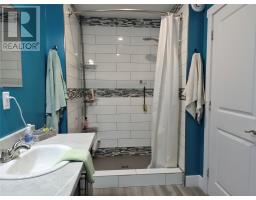 898 Oceanview Drive thumbnail 19