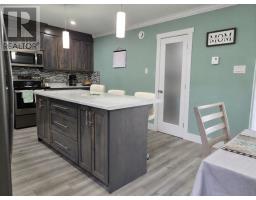 898 Oceanview Drive thumbnail 8