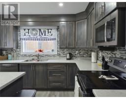 898 Oceanview Drive thumbnail 9