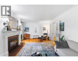 122 Waterloo Row, photo 10