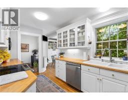 122 Waterloo Row, photo 14