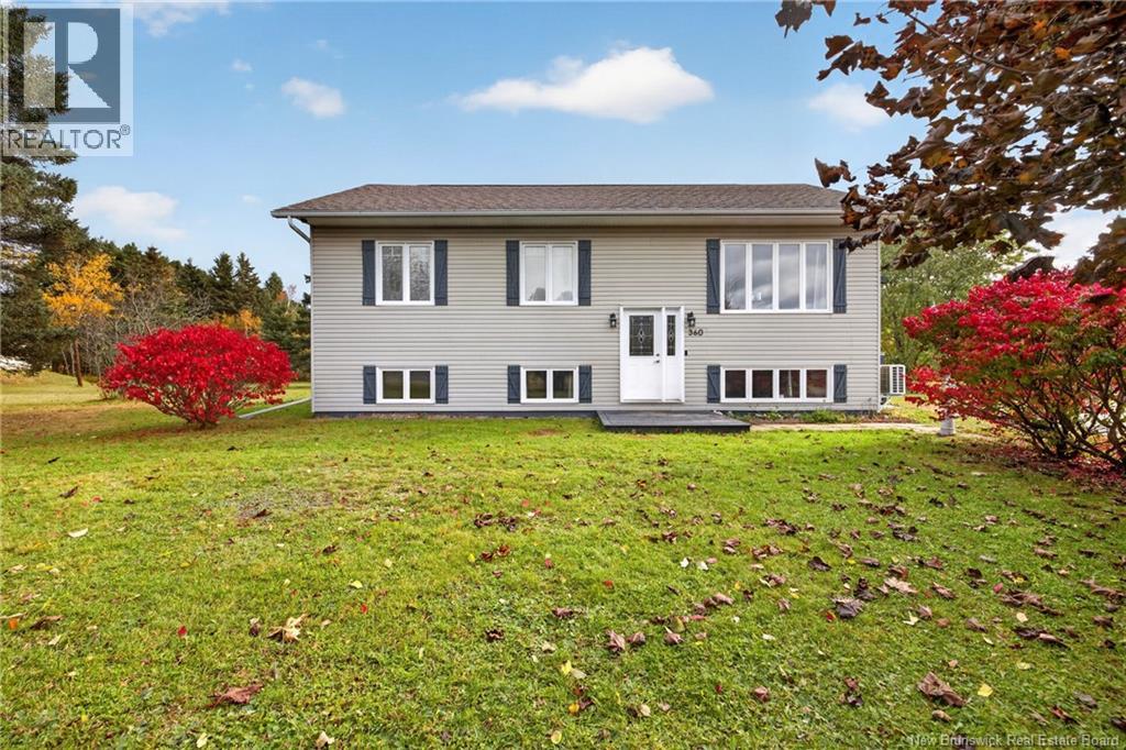 360 Petrie Avenue, photo 1