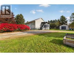 360 Petrie Avenue, photo 2
