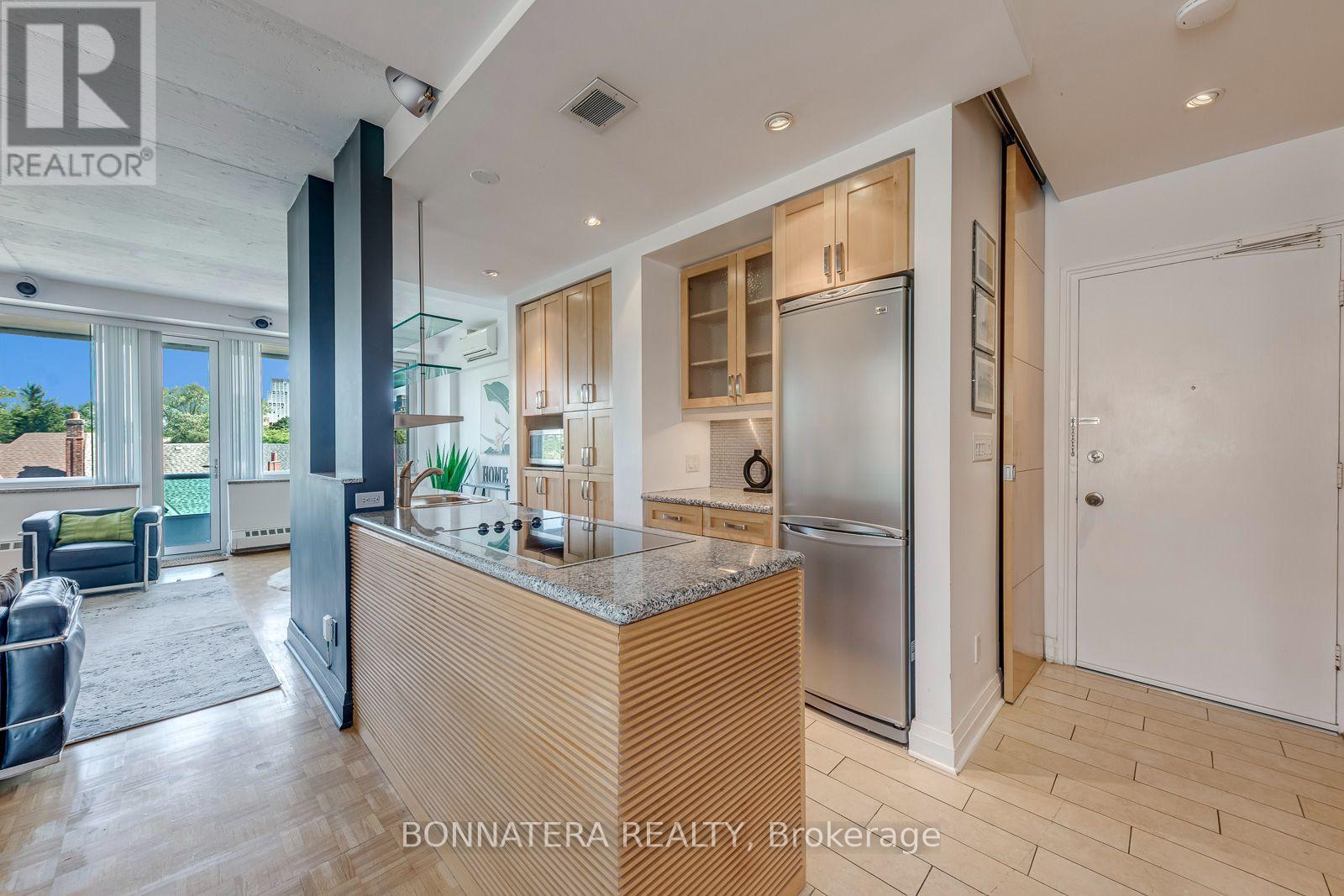 402- 74 Spadina Road, Toronto, ON photo 5