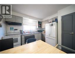 Kitchen - 121 Ashgrove Avenue, Brantford, ON N3R6E8 Photo 9
