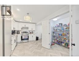 56 Main Street, photo 17