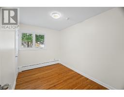 7 Macpherson Avenue thumbnail 21